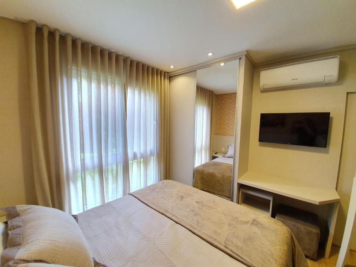 Apto Luxo 250m R. Coberta | 2 | Mobiliado Gramado